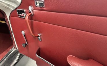 Mercedes-Benz-SL-Class-1968-38