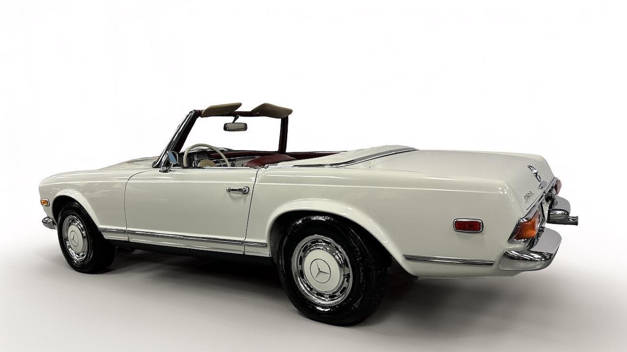 Mercedes-Benz-SL-Class-1968-5