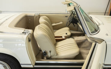 Mercedes-Benz-SL-Class-1968-Convertible-10