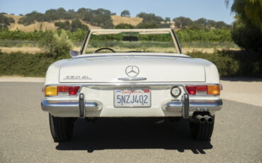 Mercedes-Benz-SL-Class-1968-Convertible-3