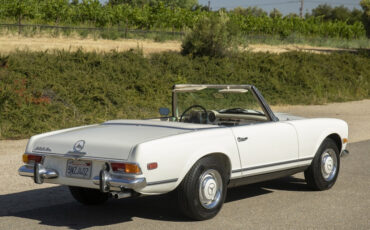 Mercedes-Benz-SL-Class-1968-Convertible-4