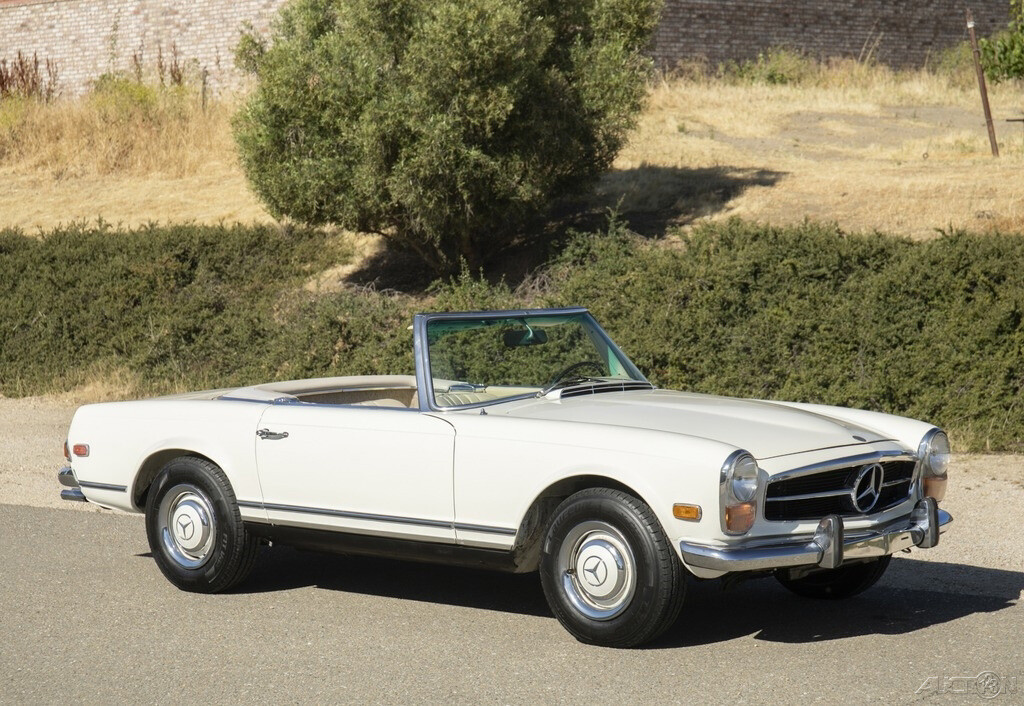Mercedes-Benz-SL-Class-1968-Convertible-6