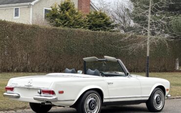Mercedes-Benz-SL-Class-1969-Convertible-12