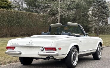 Mercedes-Benz-SL-Class-1969-Convertible-13