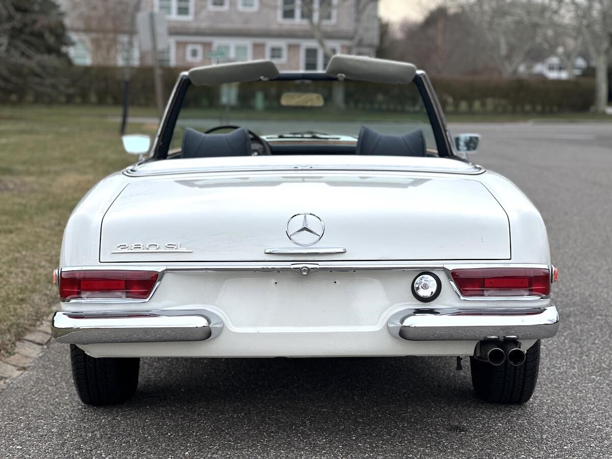 Mercedes-Benz-SL-Class-1969-Convertible-14
