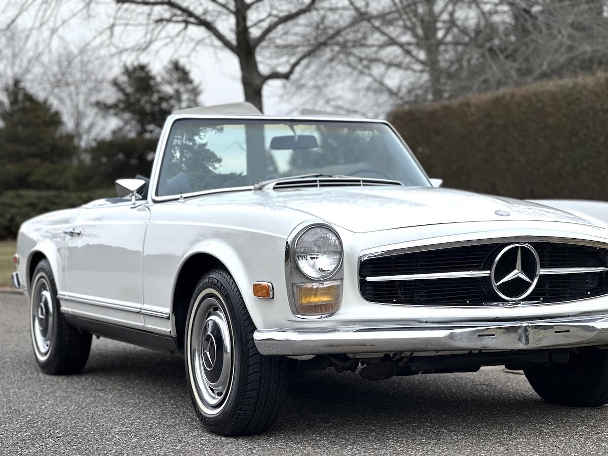 Mercedes-Benz-SL-Class-1969-Convertible-24
