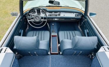 Mercedes-Benz-SL-Class-1969-Convertible-31