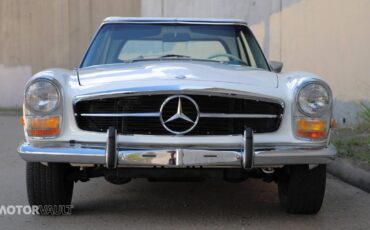 Mercedes-Benz-SL-Class-1969-Convertible-31