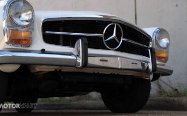 Mercedes-Benz-SL-Class-1969-Convertible-36