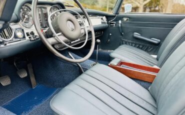 Mercedes-Benz-SL-Class-1969-Convertible-38