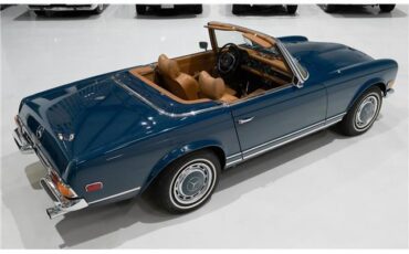Mercedes-Benz-SL-Class-1970-Roadster-11