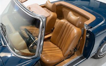 Mercedes-Benz-SL-Class-1970-Roadster-18