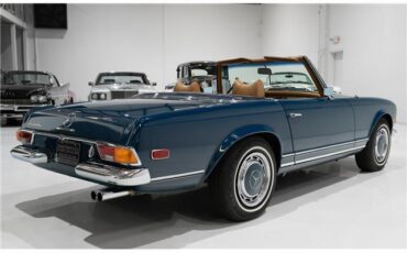 Mercedes-Benz-SL-Class-1970-Roadster-7