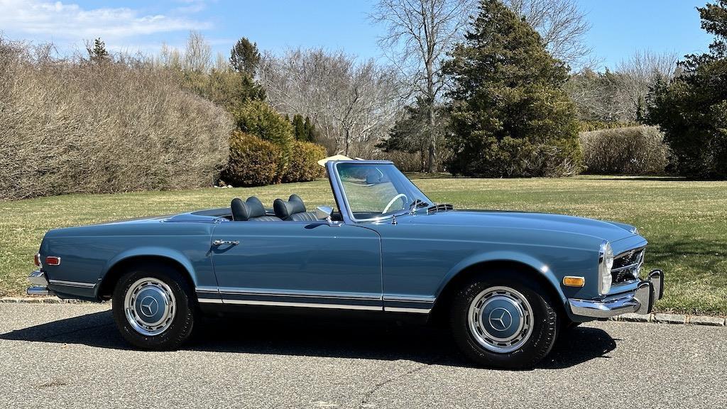 Mercedes-Benz-SL-Class-1971-Convertible-14