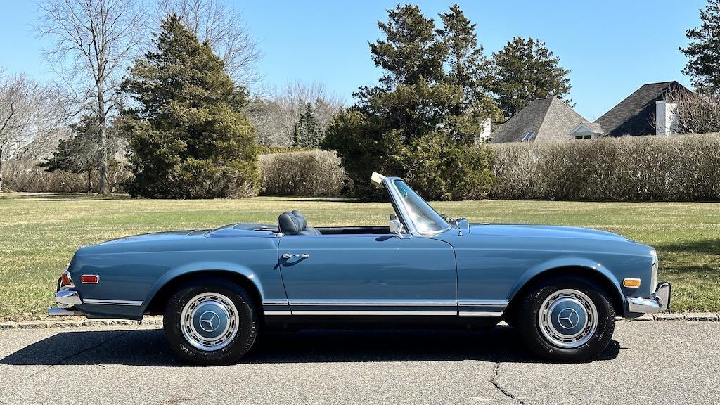 Mercedes-Benz-SL-Class-1971-Convertible-15