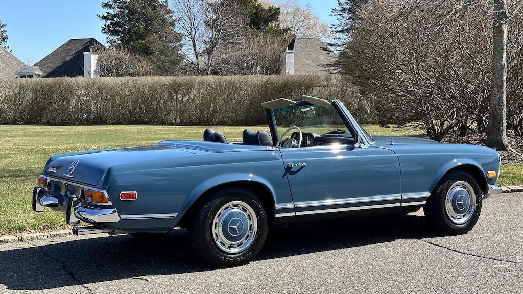 Mercedes-Benz-SL-Class-1971-Convertible-16