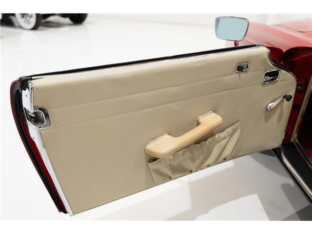 Mercedes-Benz-SL-Class-1971-Convertible-16