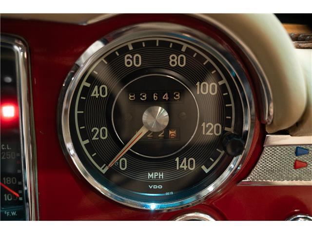Mercedes-Benz-SL-Class-1971-Convertible-18