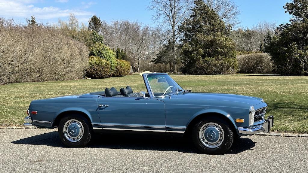 Mercedes-Benz-SL-Class-1971-Convertible-33