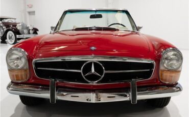 Mercedes-Benz-SL-Class-1971-Convertible-4