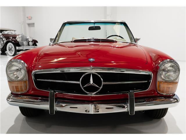 Mercedes-Benz-SL-Class-1971-Convertible-4