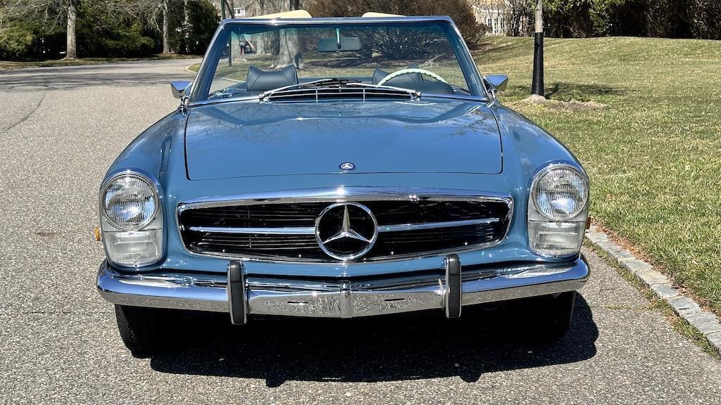 Mercedes-Benz-SL-Class-1971-Convertible-8
