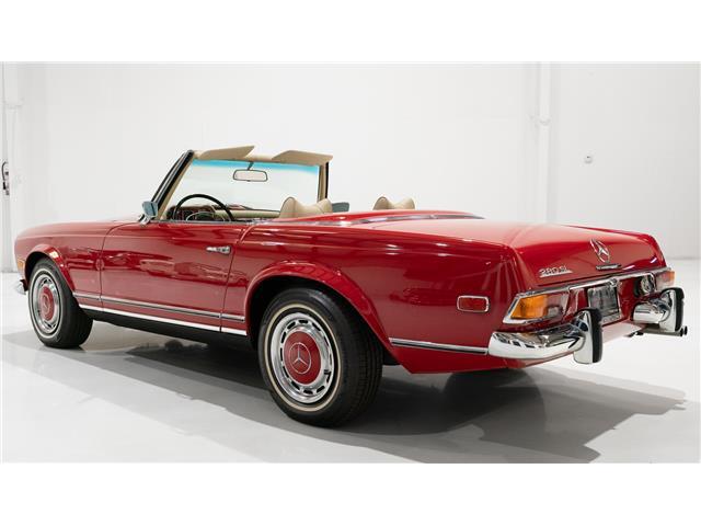 Mercedes-Benz-SL-Class-1971-Convertible-9