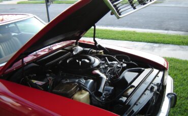 Mercedes-Benz-SL-Class-1972-Convertible-23
