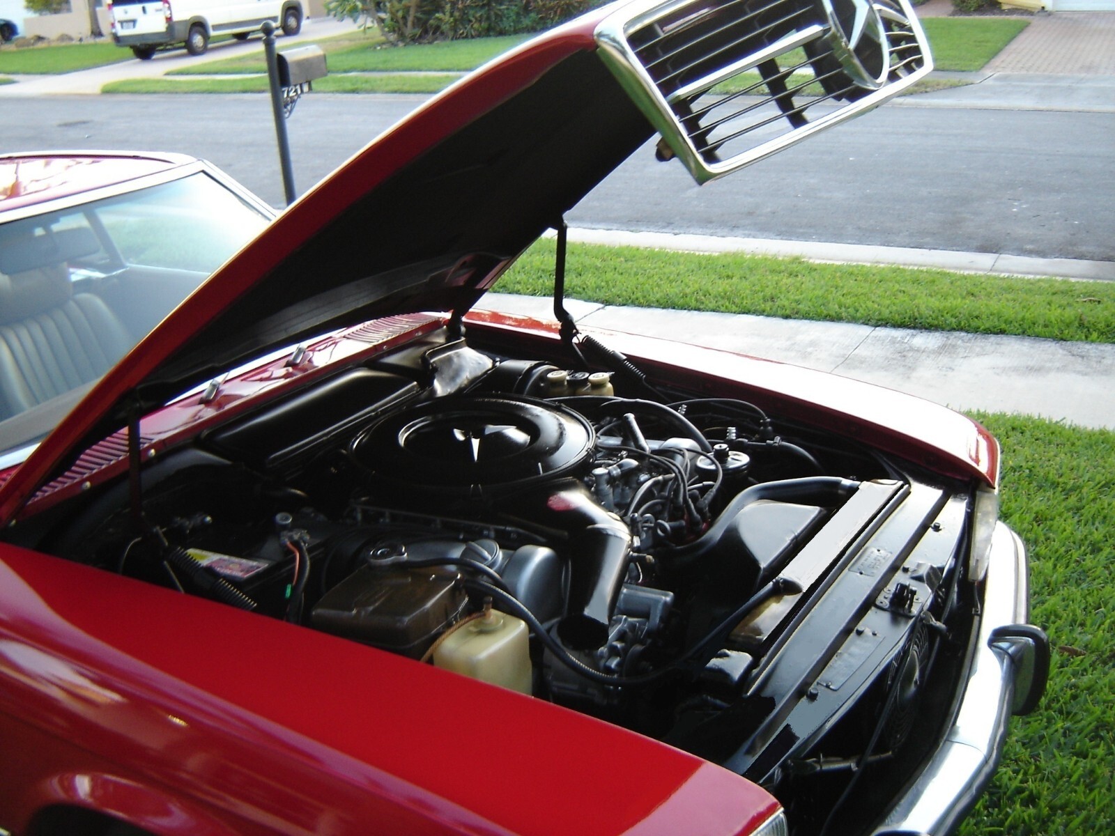 Mercedes-Benz-SL-Class-1972-Convertible-23