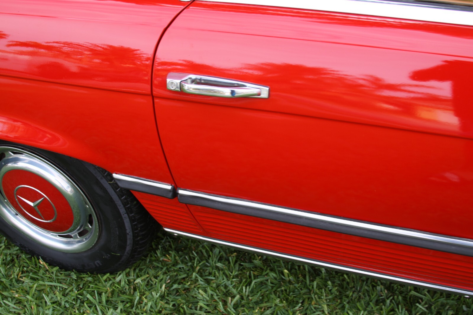 Mercedes-Benz-SL-Class-1972-Convertible-31