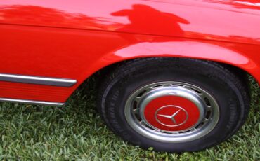 Mercedes-Benz-SL-Class-1972-Convertible-33