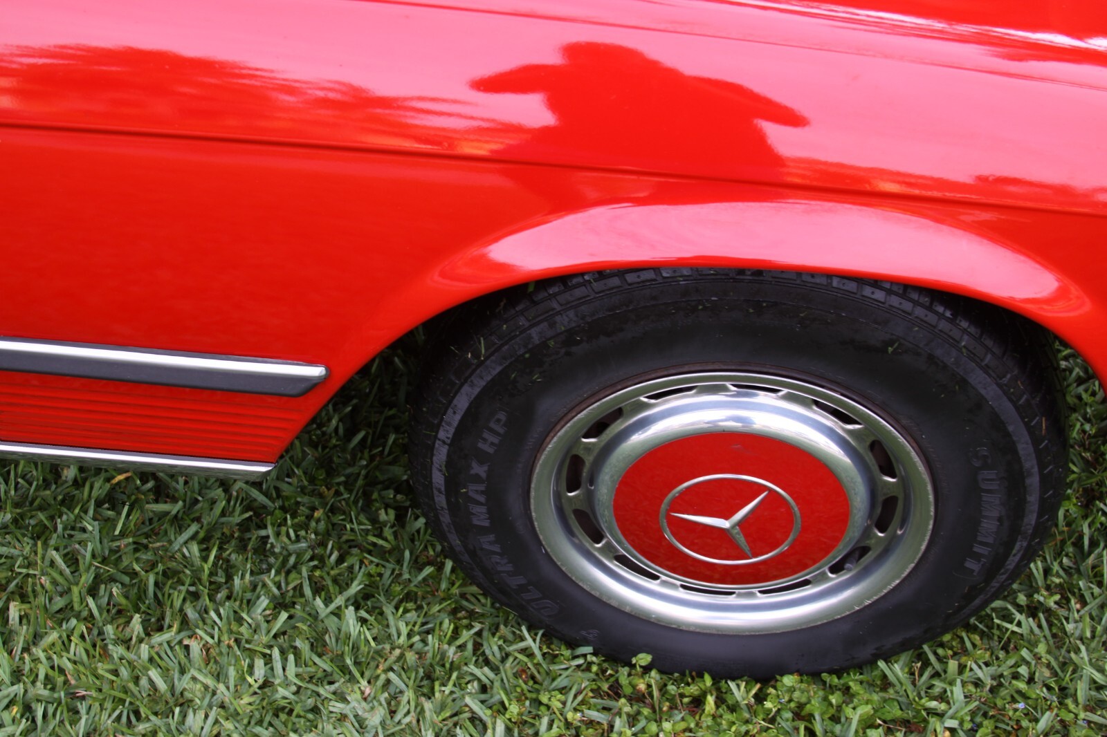Mercedes-Benz-SL-Class-1972-Convertible-33