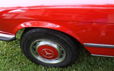 Mercedes-Benz-SL-Class-1972-Convertible-34