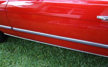 Mercedes-Benz-SL-Class-1972-Convertible-37
