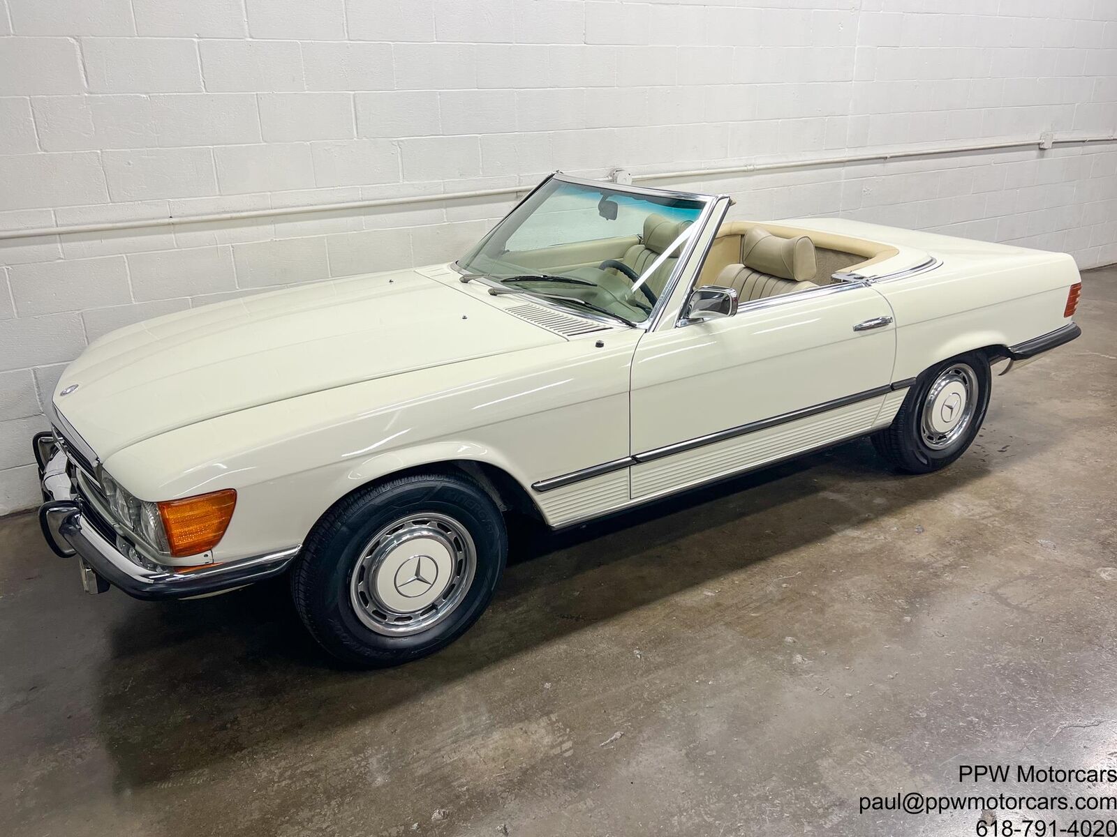Mercedes-Benz-SL-Class-1973-Convertible-1