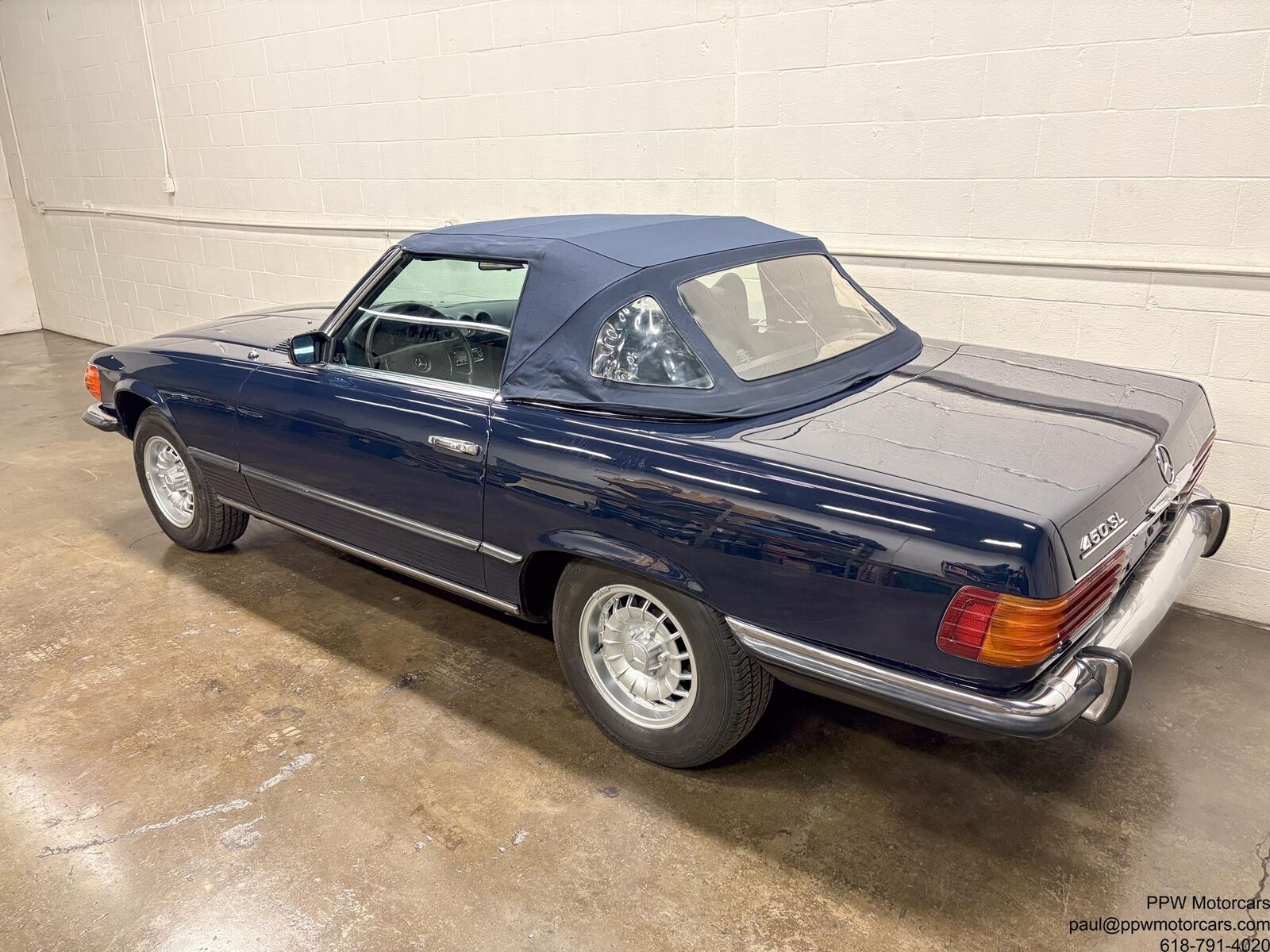 Mercedes-Benz-SL-Class-1973-Convertible-11