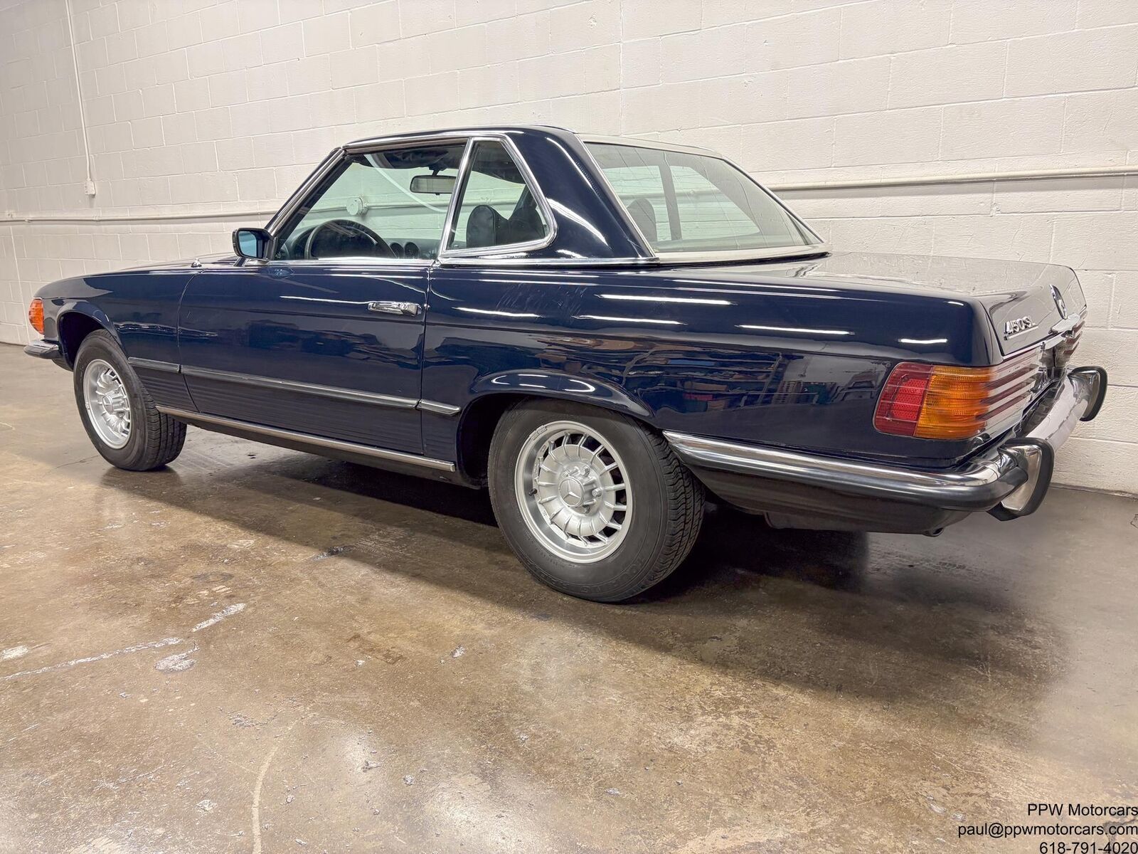 Mercedes-Benz-SL-Class-1973-Convertible-14