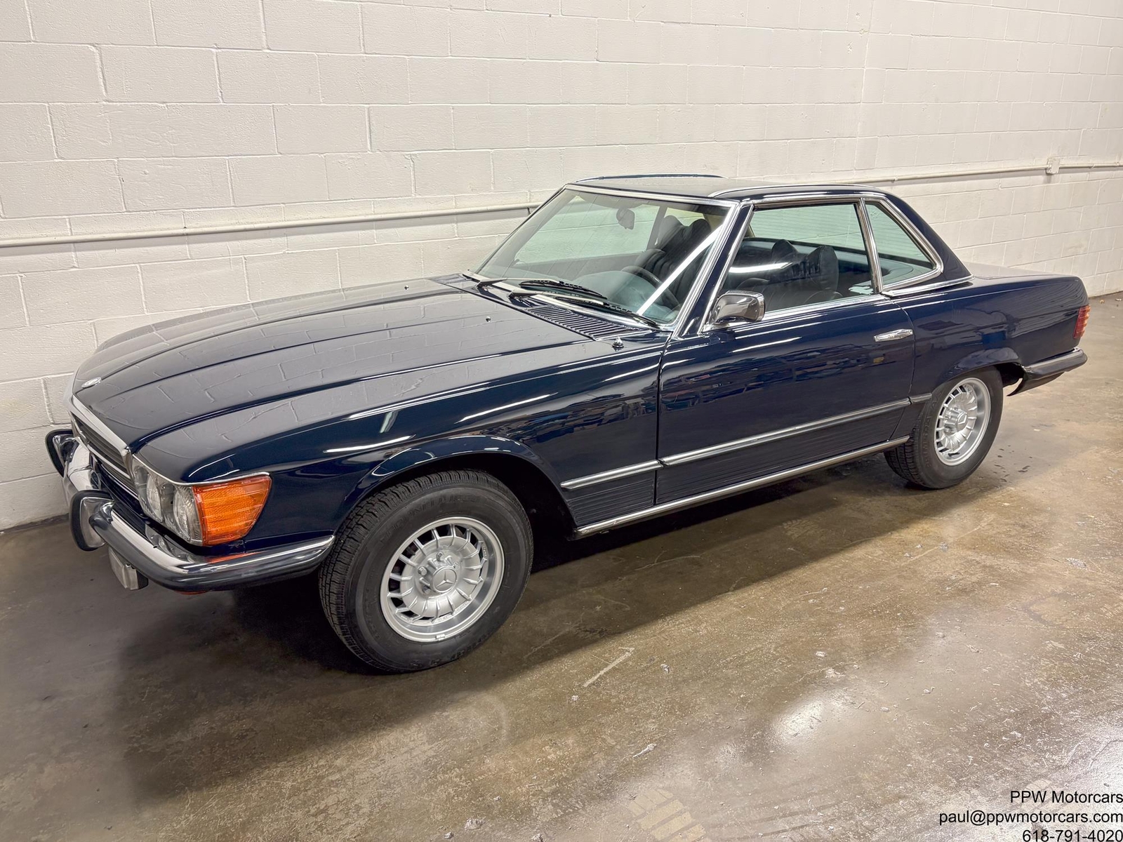 Mercedes-Benz-SL-Class-1973-Convertible-16