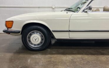 Mercedes-Benz-SL-Class-1973-Convertible-19
