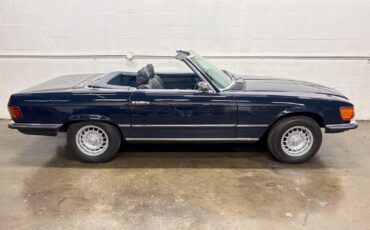 Mercedes-Benz-SL-Class-1973-Convertible-21