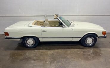 Mercedes-Benz-SL-Class-1973-Convertible-25