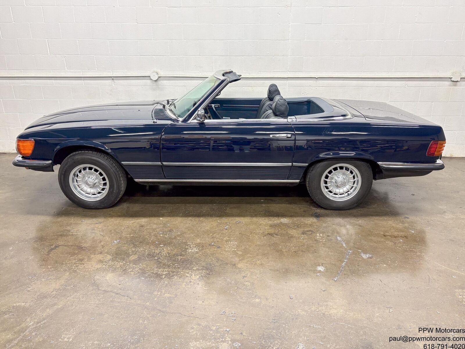 Mercedes-Benz-SL-Class-1973-Convertible-3