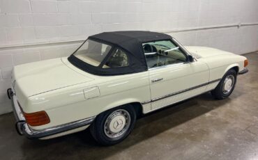 Mercedes-Benz-SL-Class-1973-Convertible-33
