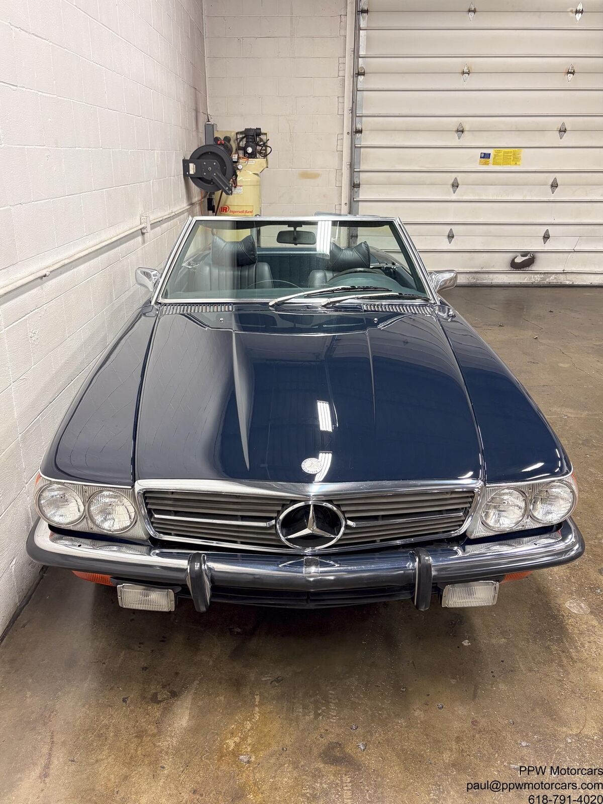 Mercedes-Benz-SL-Class-1973-Convertible-37