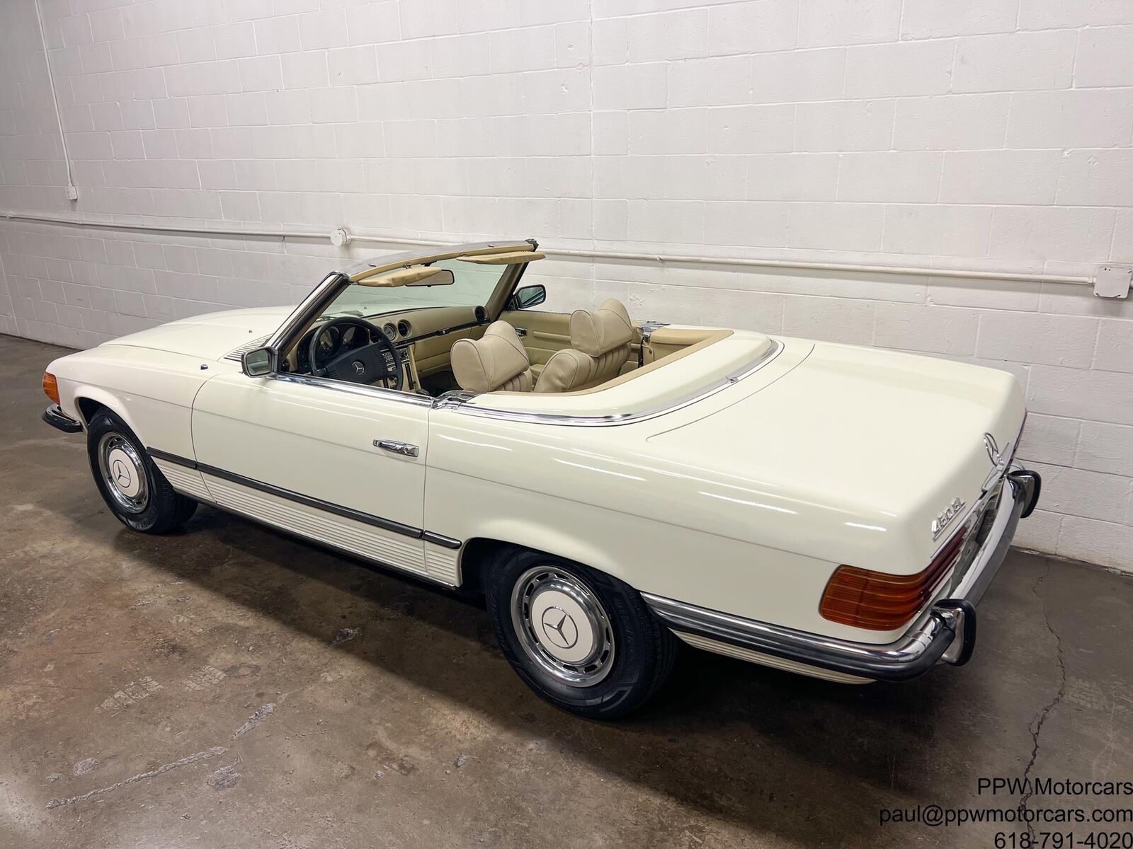 Mercedes-Benz-SL-Class-1973-Convertible-5