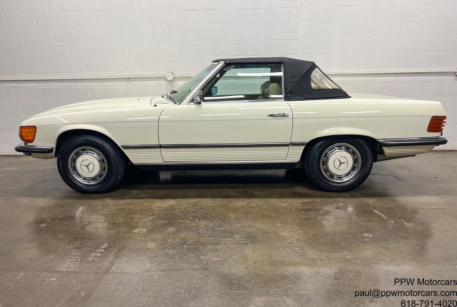 Mercedes-Benz-SL-Class-1973-Convertible-6