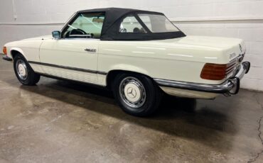 Mercedes-Benz-SL-Class-1973-Convertible-8