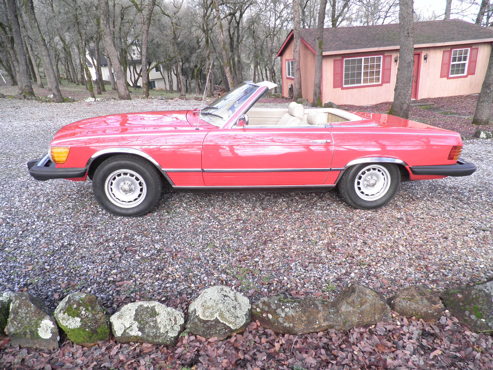 Mercedes-Benz-SL-Class-1974-Convertible-1