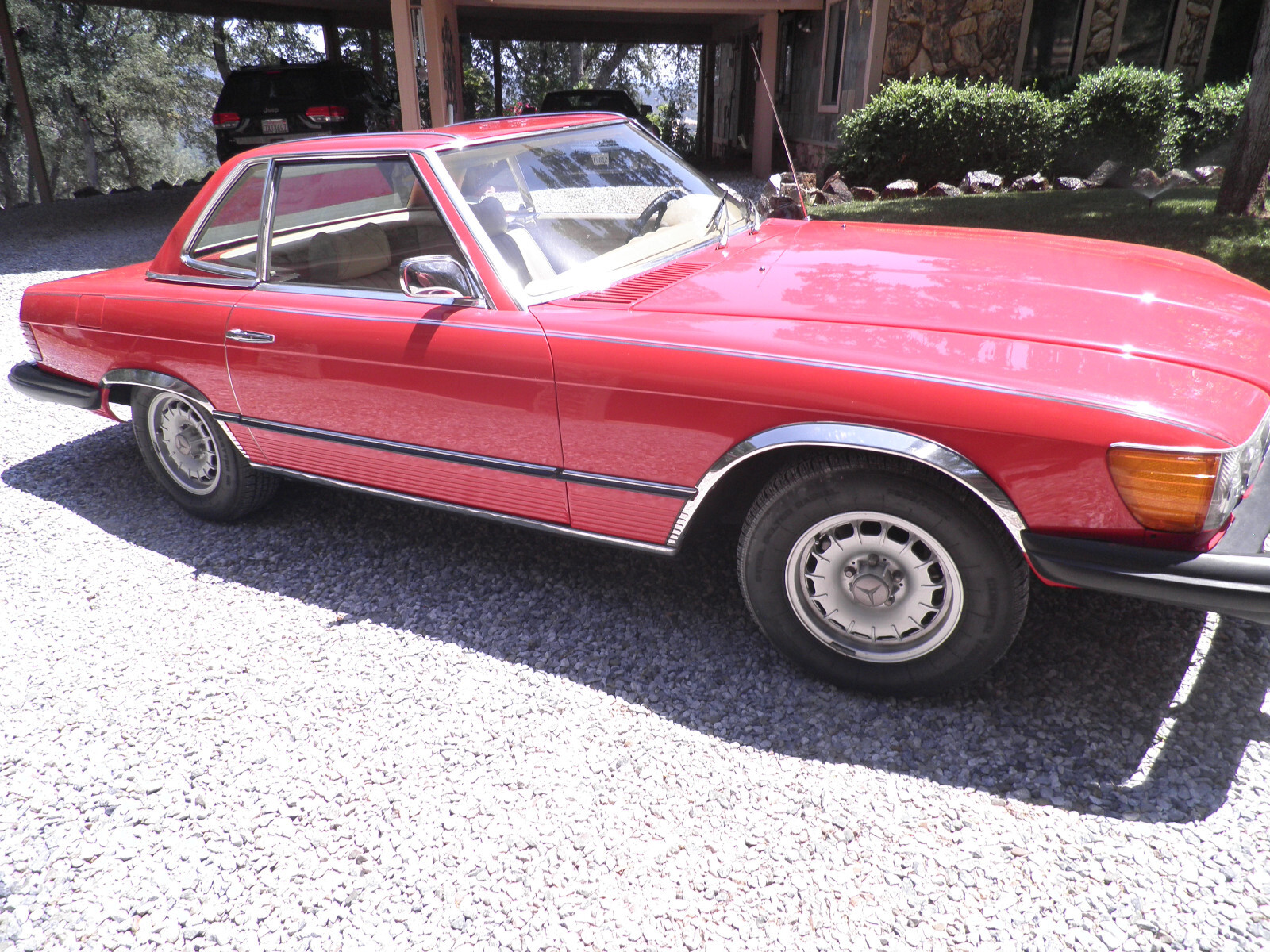 Mercedes-Benz-SL-Class-1974-Convertible-21