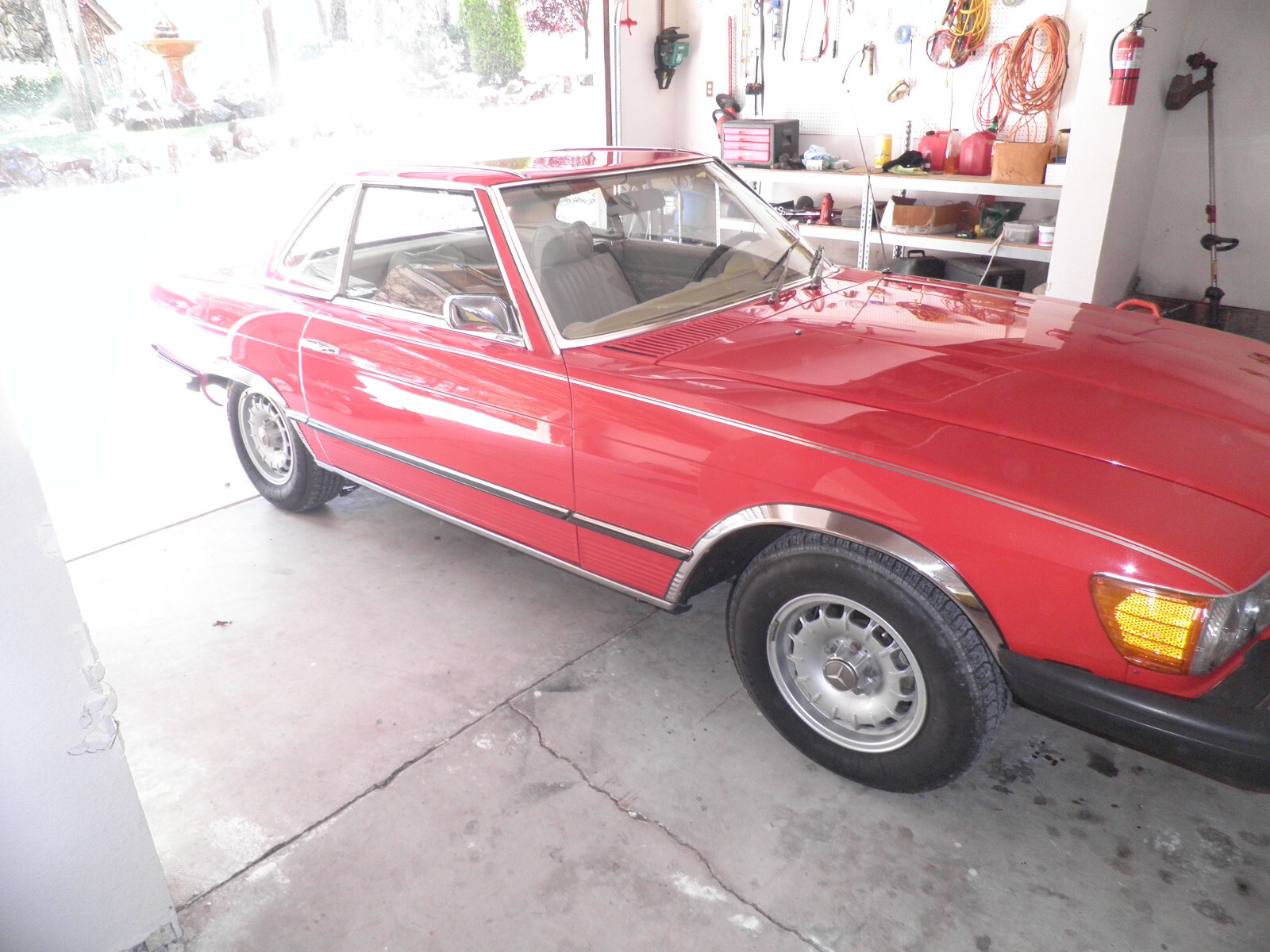 Mercedes-Benz-SL-Class-1974-Convertible-24